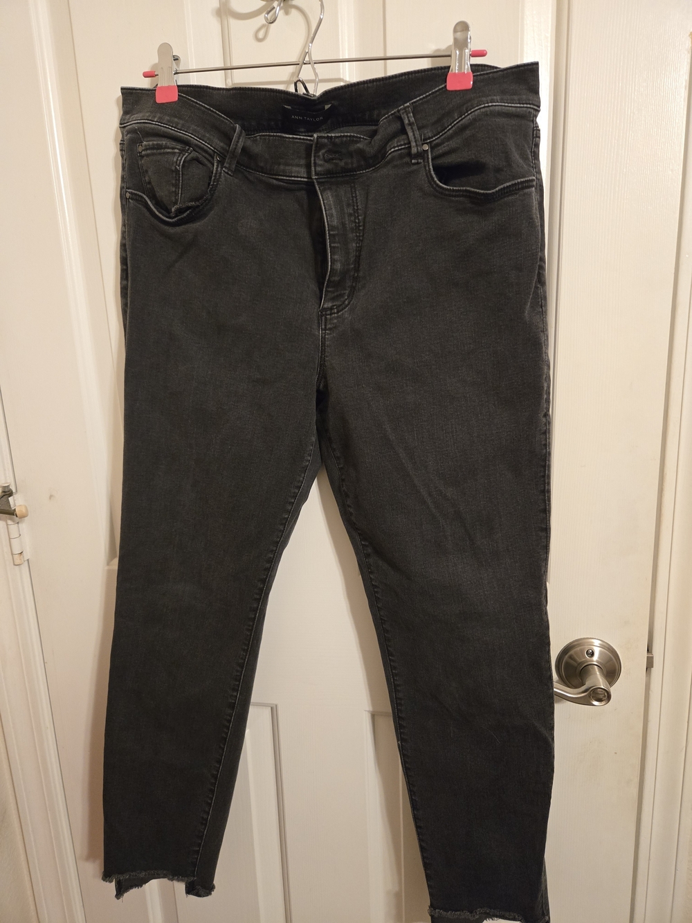 Ann Taylor Women's Skinny Jeans in Washed Black